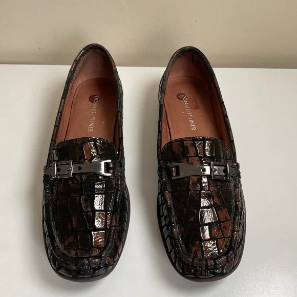 Donald J Pliner Croc Embossed Leather Loafers Women 7M Brown Slip On - Picture 4 of 9